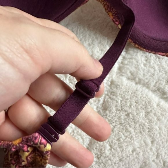 Victoria's Secret | Purple Paisley Body By Victoria "Lined Demi" Bra | Size 32C - Picture 9 of 11